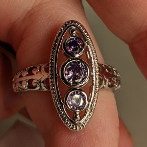Purple vintage style oval ring with purple rhinestones, size 7